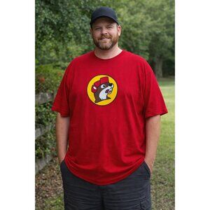 Buc-ee's Bucees Men's RED T-shirt size 2 XL New XXL